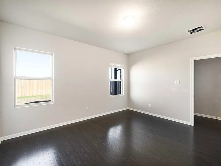 5912 Wolf Pack Dr — Photo 33