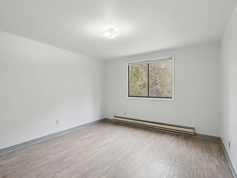 Highlands Apartments — Photo 16