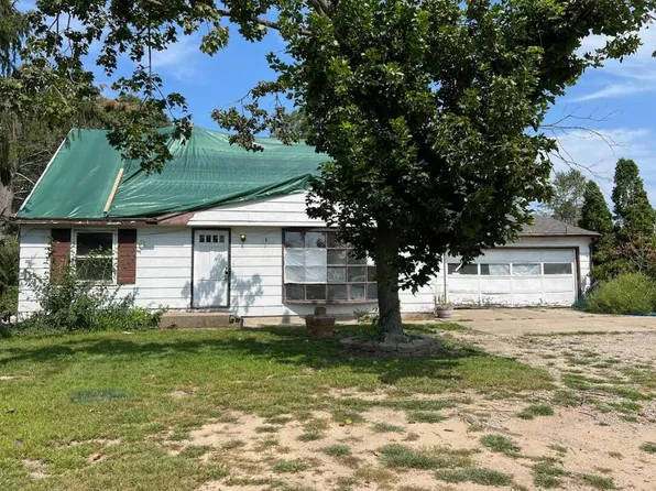 1822 W Centre Ave, Portage, MI 49024