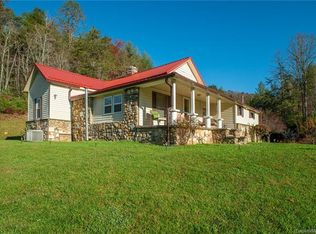 1994 Macedonia Church Rd, Lake Toxaway, NC 28772