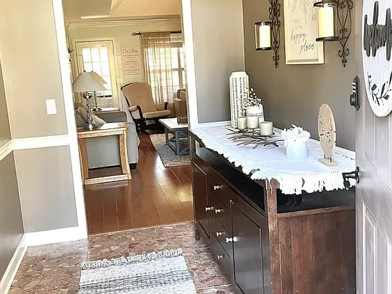 107 Lake Ridge Dr — Photo 2