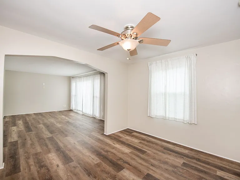 224 Frankfort Ave — Photo 8