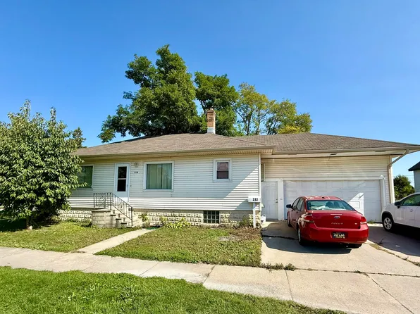 212 Adams St, Alpena, MI 49707