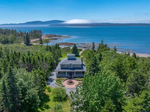 109 Deep Cove Road, Winter Harbor, ME 04693