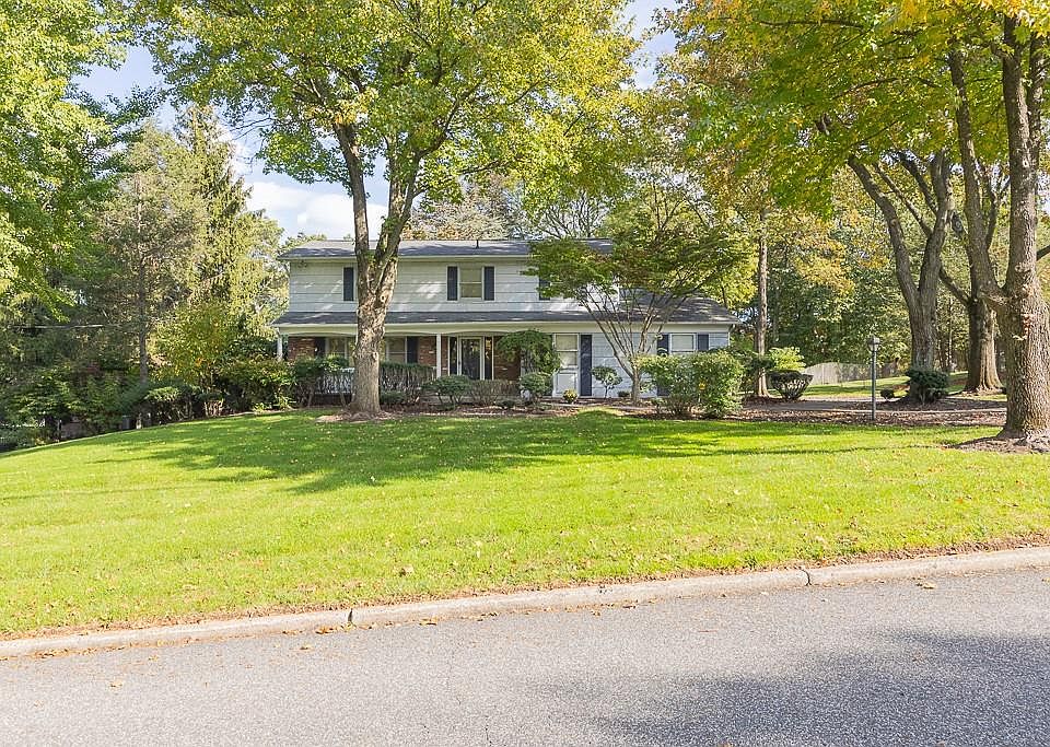1st image of 7 Marietta Drive