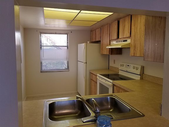 2nd image of 3801 Country Club Blvd APT 4