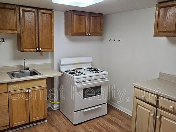 5th image of 230 N Alexander St APT A