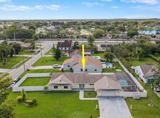 7392 Seabreeze Dr, Lake Worth, FL 33467