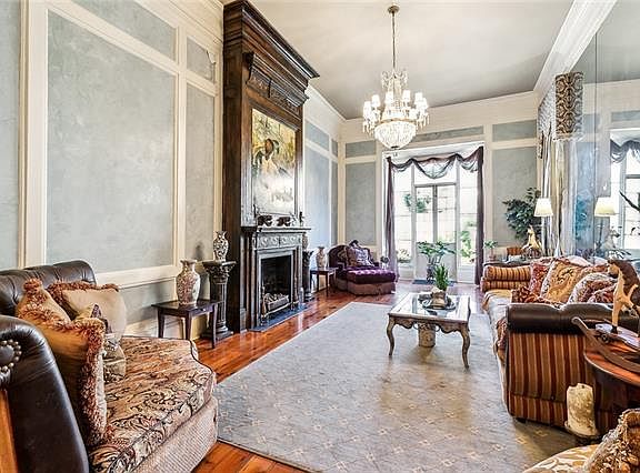 2nd image of 723 Esplanade Ave #1