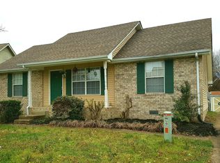 1991 Waterford Dr, Old Hickory, TN 37138