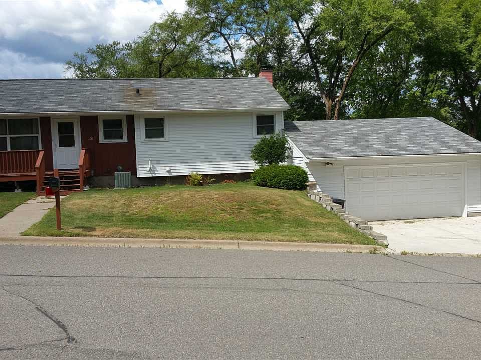 1st image of 31 Knob Hill Dr