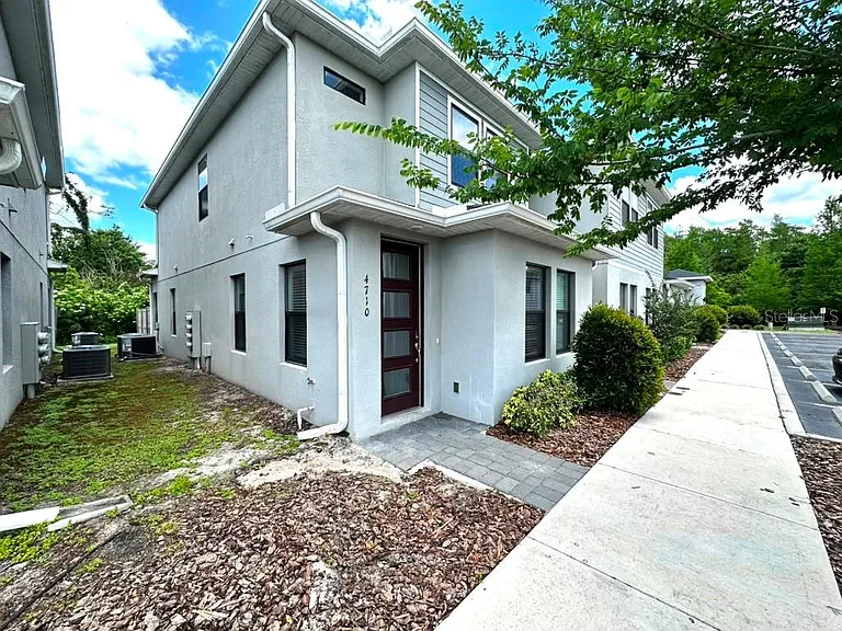 4710 Terra Esmeralda Dr — Photo 3