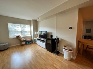 2621 South St APT 8, Philadelphia, PA 19146