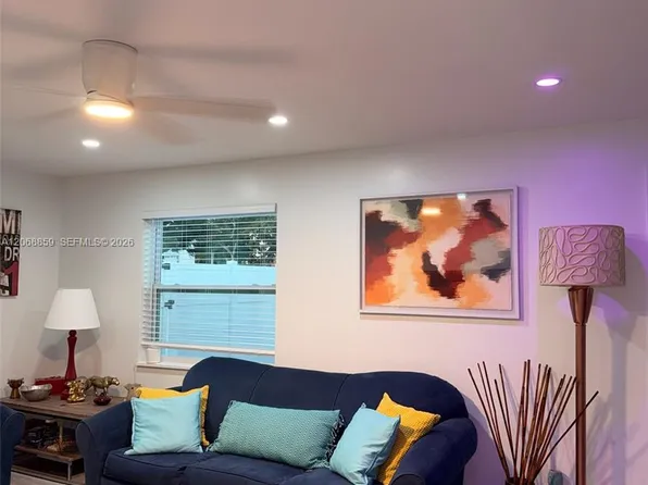 705 W Mango St APT C, Lantana, FL 33462