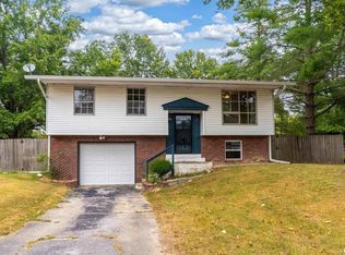 309 S Plover Dr, Carbondale, IL 62901