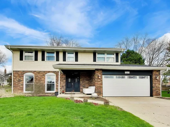 5S671 Buttonwood Ct, Naperville, IL 60540