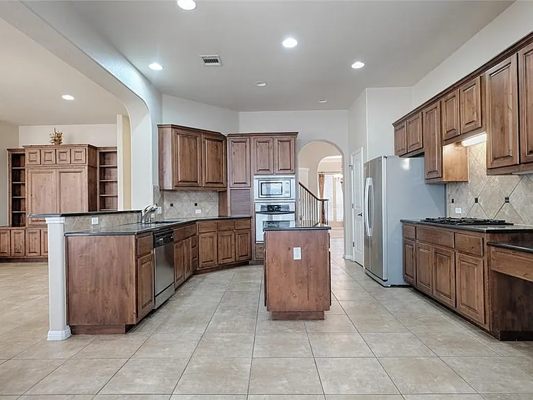 16228 Old Baldy Dr — Photo 7