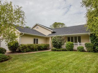 26470 Hummingbird Dr, Wind Lake, WI 53185