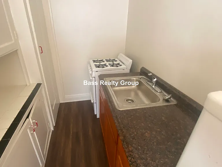 5114 S Blackstone Ave #B17 — Photo 13