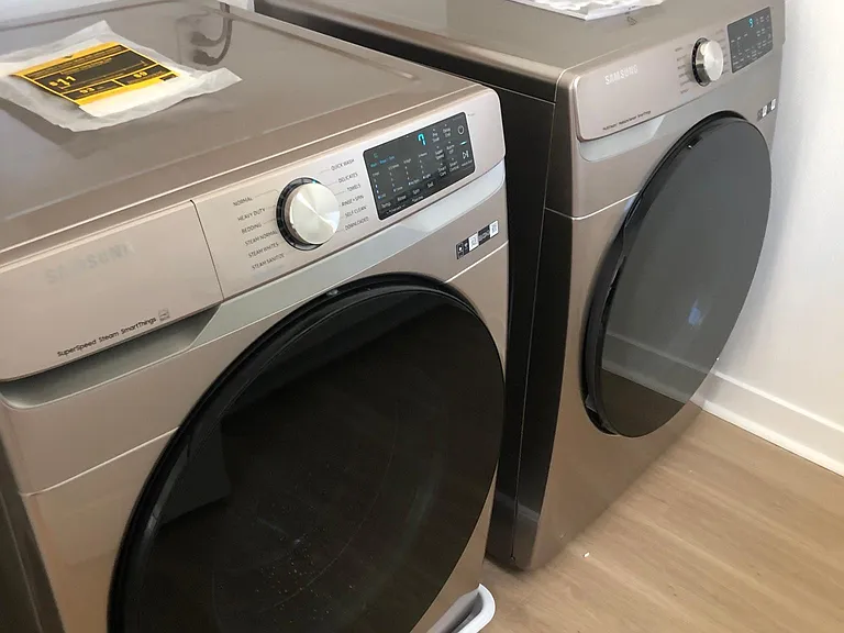 Brand new Washer & Dryer