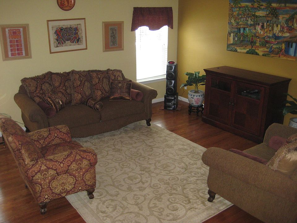 1st image of 9351 Buttercup Ct