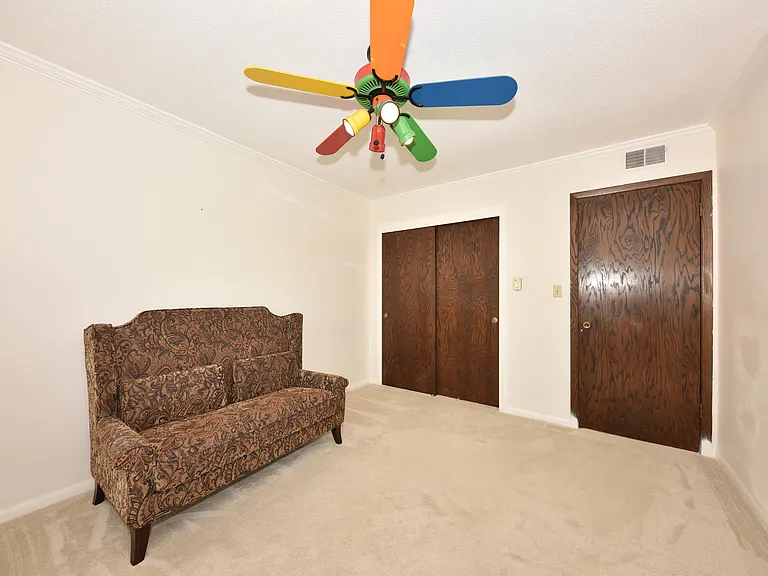 2076 Chateau Ct #106 — Photo 9