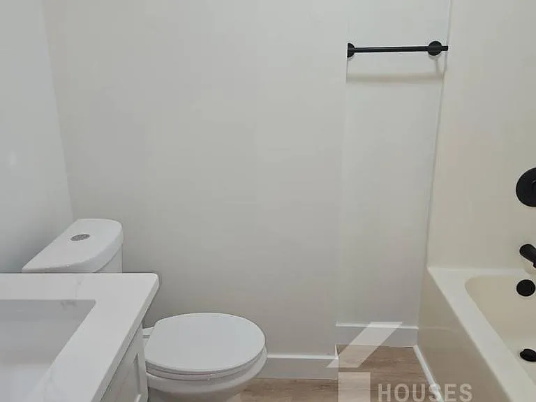 69 Greensboro Ct — Photo 21