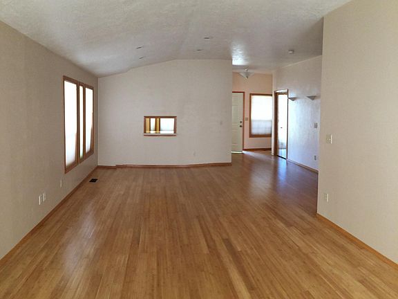 4th image of 3002 NE Glacier Way