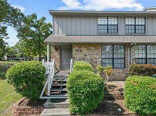 406 Highpoint Dr, Diamondhead, MS 39525