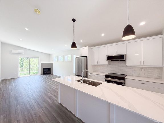 4th image of 3025 Royston Rd #49