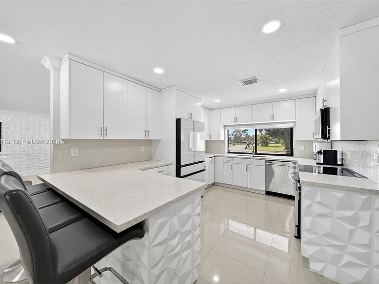 11951 SW 120th Ter — Photo 13