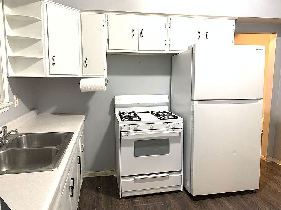 1st image of 48 E Hattendorf Ave