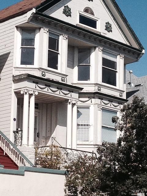 1st image of 1041 Broderick St