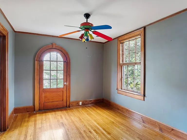 290 Long Crescent Dr — Photo 30