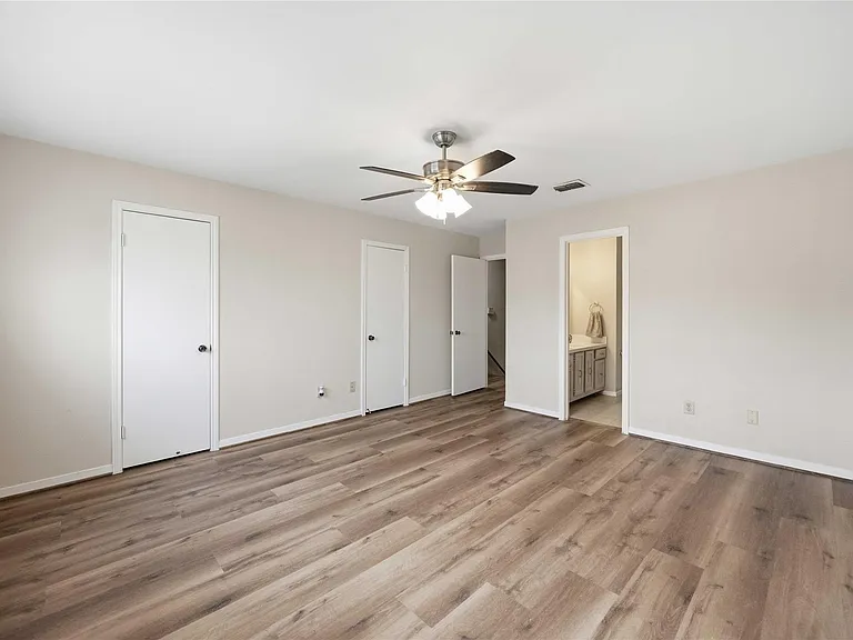 10336 Briar Forest Dr — Photo 12