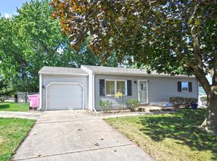 2537 Summit Ridge Dr, South Bend, IN 46628