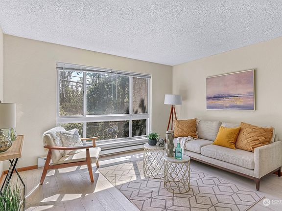 4th image of 5844 NE 75th Street #A216
