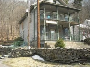 16 Applemans Ridge Rd, Kingsley, PA 18826