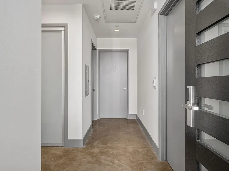 T Lofts Apts — Photo 33