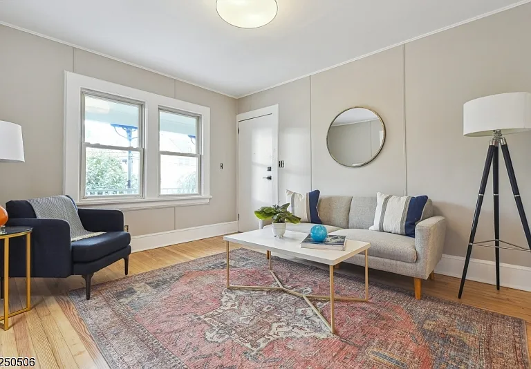 21 Central Ave #1R — Photo 1