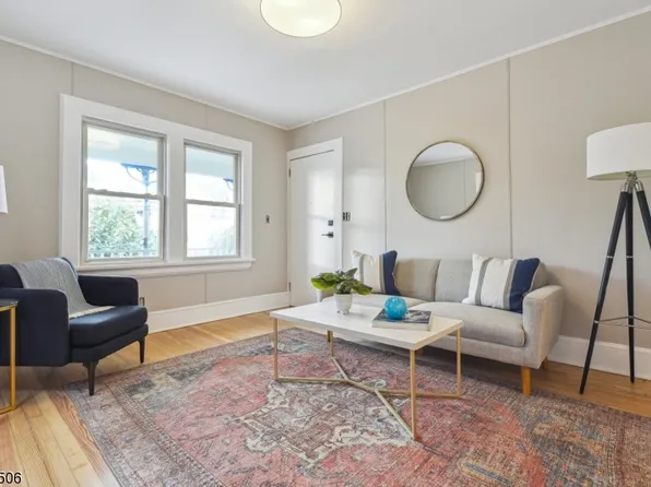 21 Central Ave APT 1R, Montclair, NJ 07042