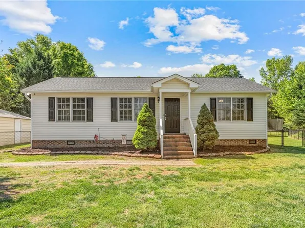 1120 State Highway 62 E, Climax, NC 27233