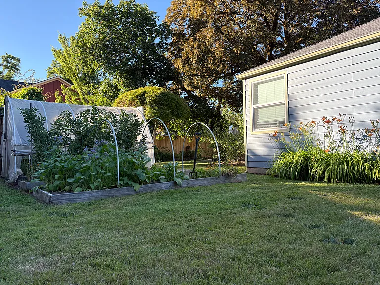 665 SE Vera Ave — Photo 34