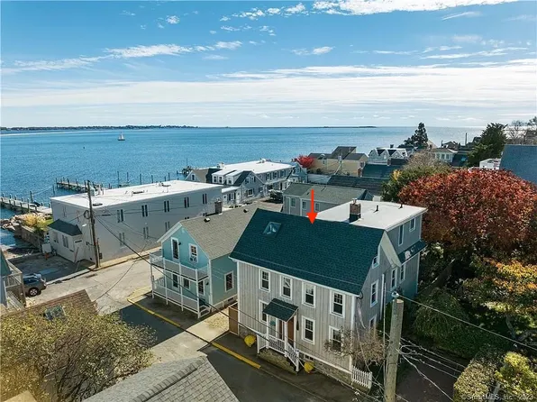 19 Diving St, Stonington, CT 06378