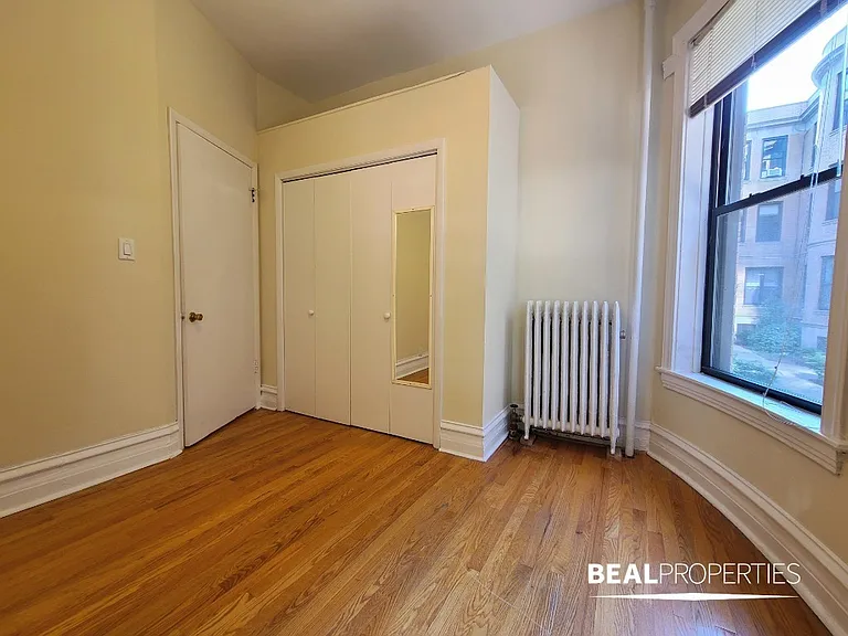 1220 N Dearborn St #1 — Photo 9