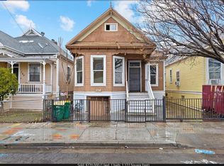 136 N Aurora St, Stockton, CA