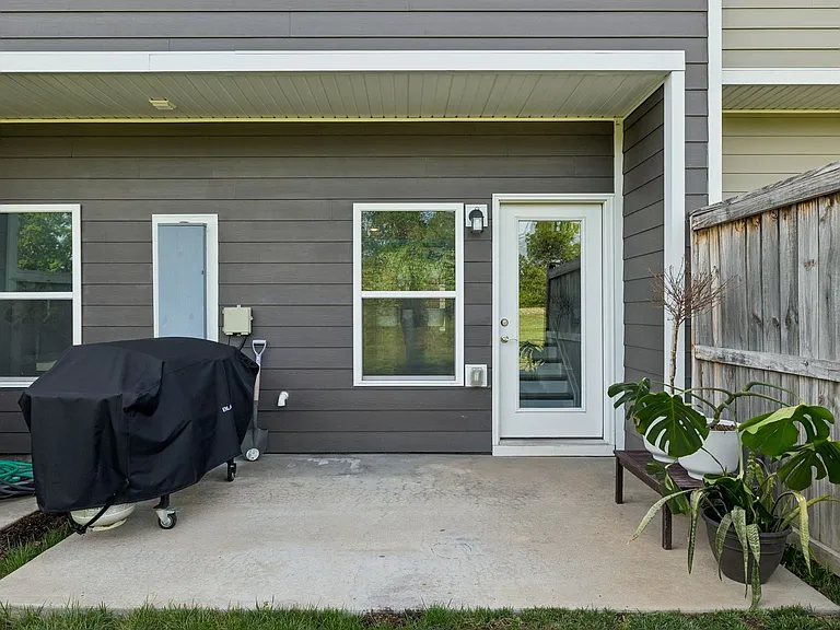 135 Harvard Dr — Photo 28