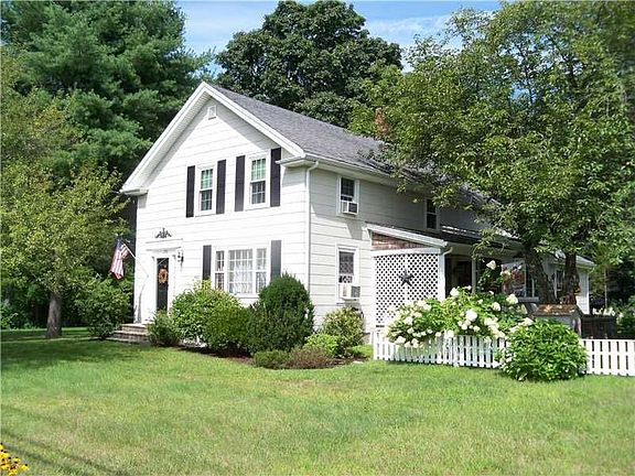 2nd image of 292 Bishop St