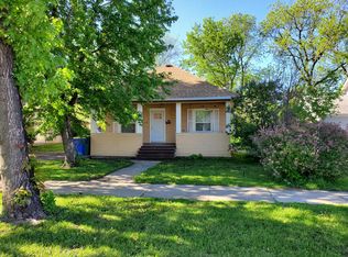 806 3rd St, Brookings, SD 57006