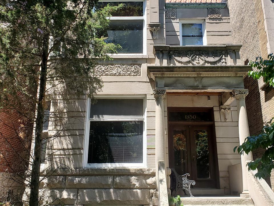 1st image of 1350 N Hoyne Ave #1